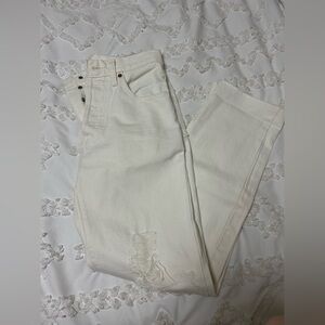 NWOT Levi’s Wedgie Straight Jeans in White